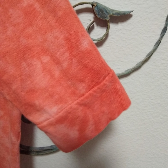 LUCKY BRAND orange graphic tee with grommets, L - Picture 6 of 14